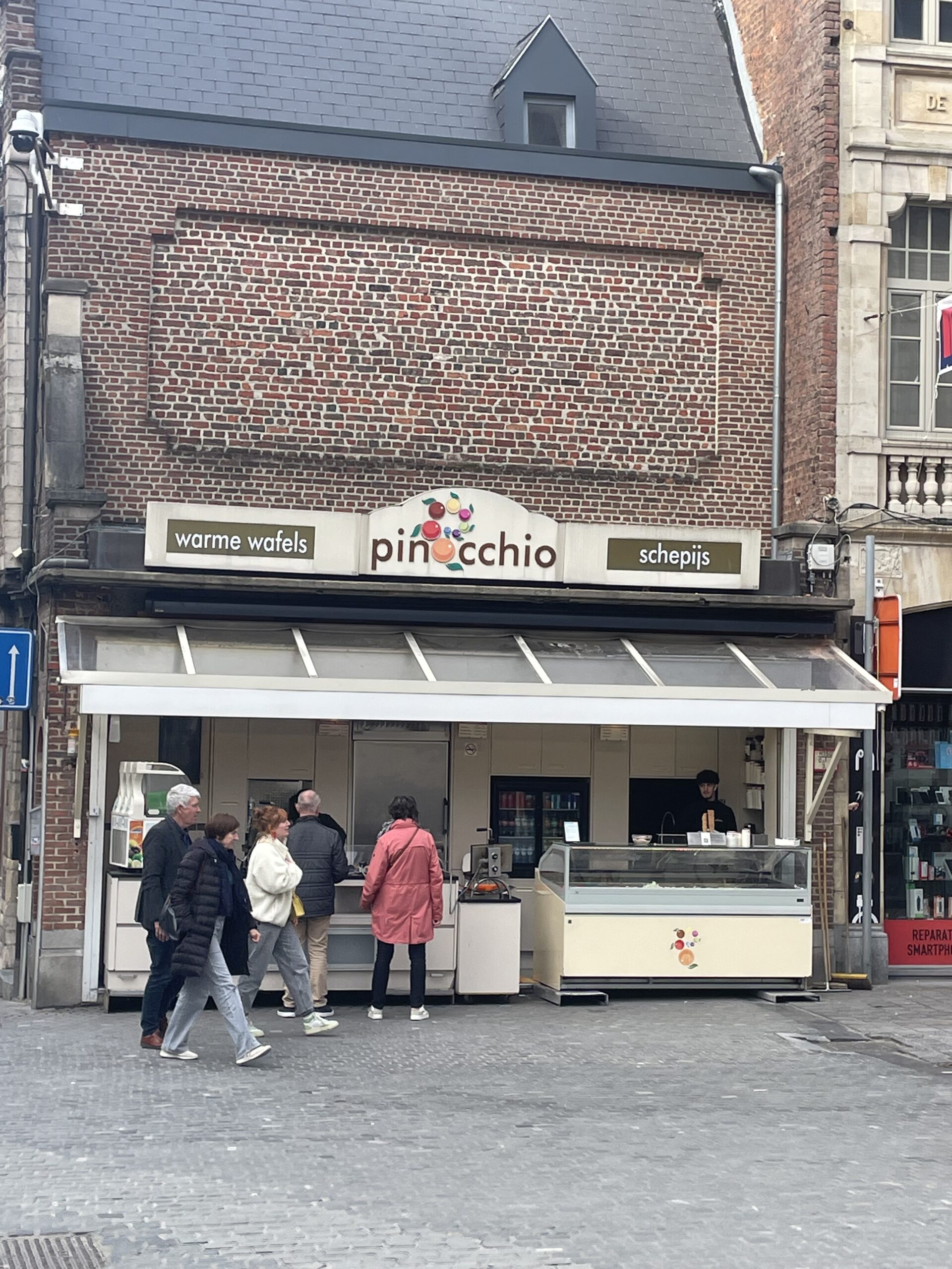 Waffle restaurant